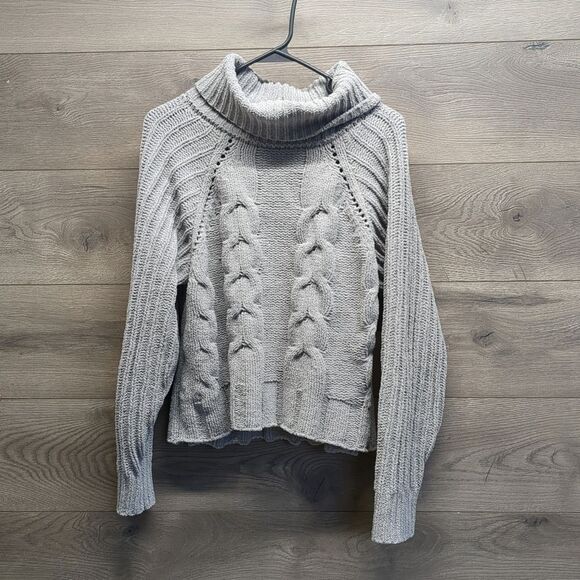 Gray Cable Knit Turtleneck Sweater - Picture 2 of 8